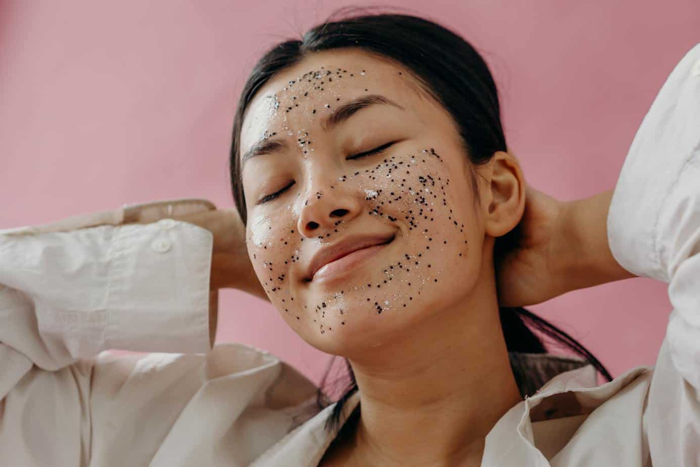 woman wearing face scrub